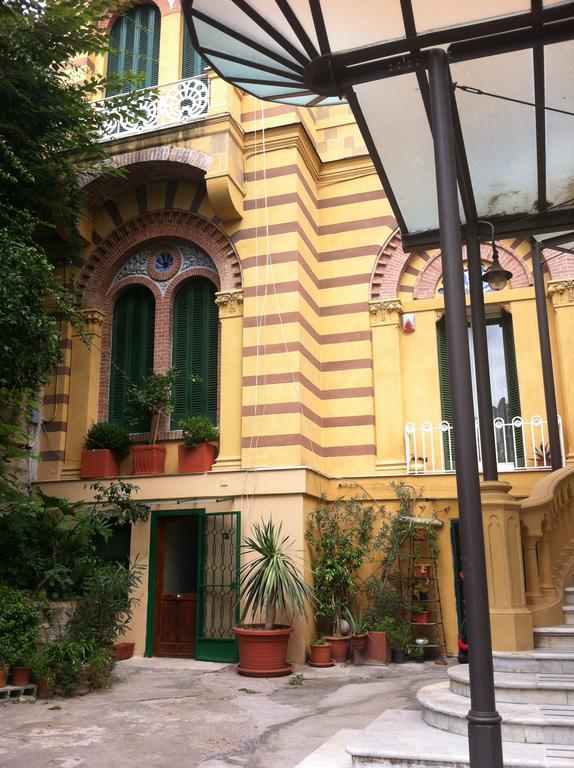 Casa Vacanze Amedeo Napoli Bagian luar foto