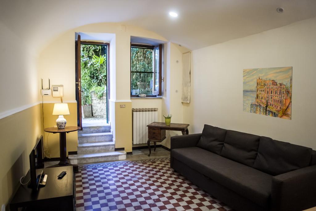 Casa Vacanze Amedeo Napoli Bagian luar foto