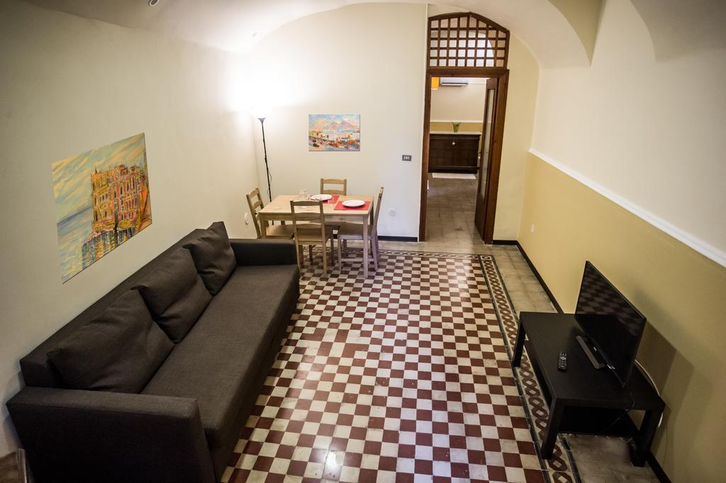 Casa Vacanze Amedeo Napoli Bagian luar foto